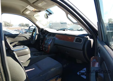 2011 Chevrolet Tahoe Ls из США, поврежденный, VIN 1GNSCAE03BR101991